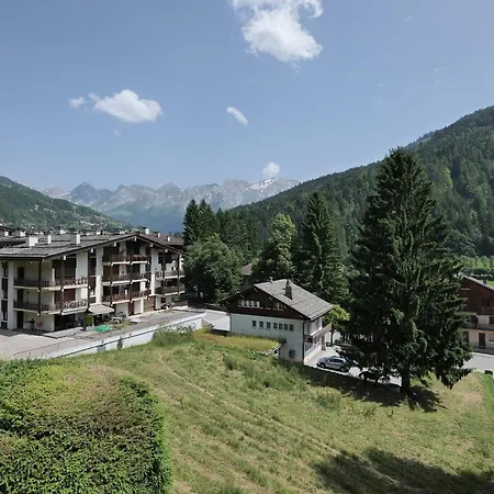 Spacieux Au Coeur Du Grand-bornand Pour 6 Personnes - Fr-1-458-237 Апартаменты *